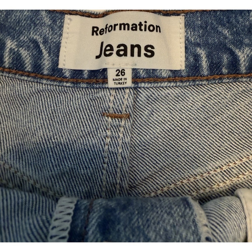 Reformation Jeans Women's Size 28 Distressed Cutoff Shorts Light Wash Denim - Picture 3 of 3